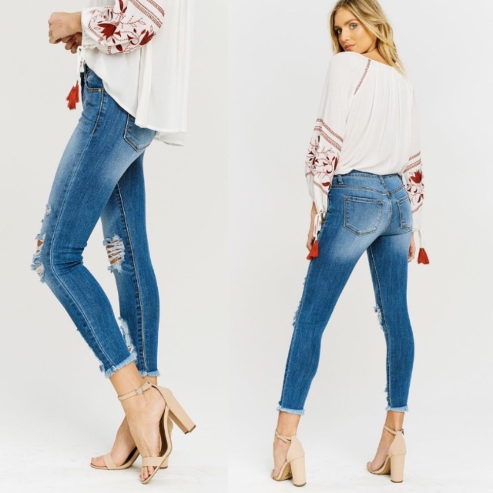 Last pair 👖 Cropped Distressed Skinny Jeans - Picture 2 of 6